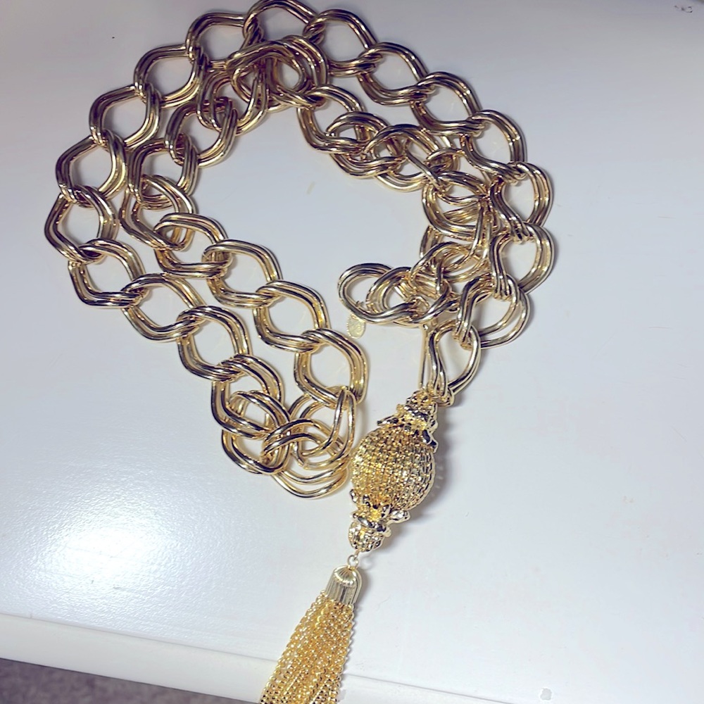 Thick Gold Chain Nevklace w/Tassel